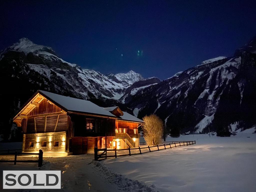 STAND ALONE FARMHOUSE, GSTEIG, REF: 077